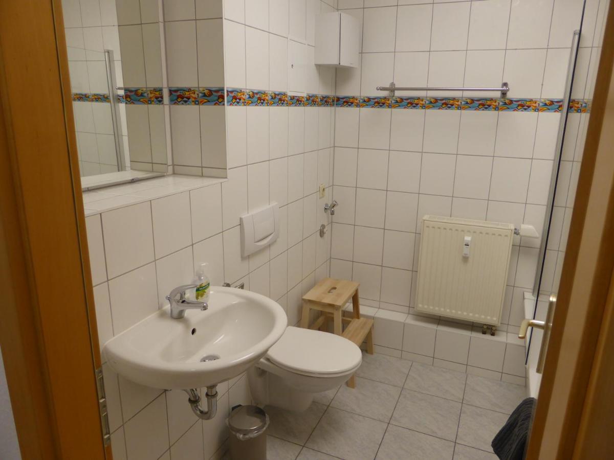 Apartment, Balkon, Sonnig, Wifi, Parkplaetze, Naehe Zentrum *